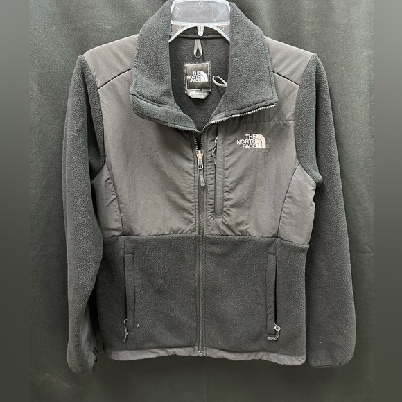 North Face women’s jacket - Picture 1 of 6